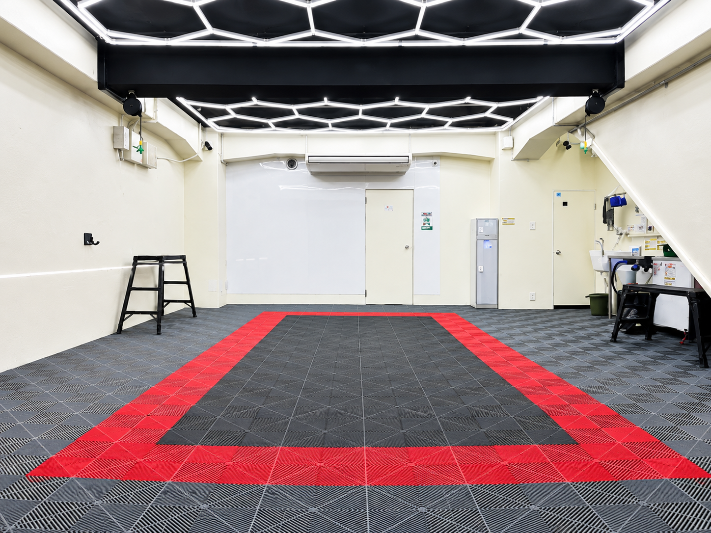 プライベート洗車Boxの店舗内観